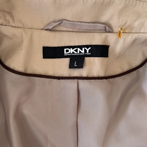 DKNY trench coat large - Picture 9 of 9